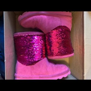 Little kids’ Bearpaw boots